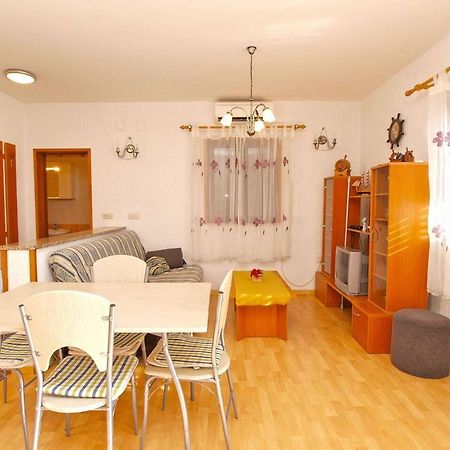 Alma Apartment Poreč Exterior foto